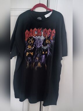 Back Off Graphic Black Short Sleeve Tee